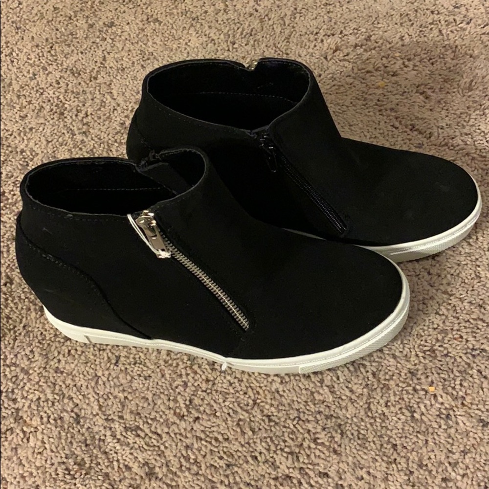 Heel sneakers